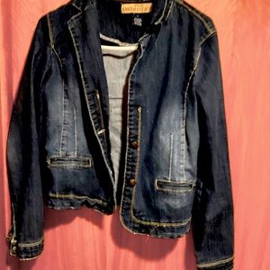 Vintage jean jacket large ( tight fit)